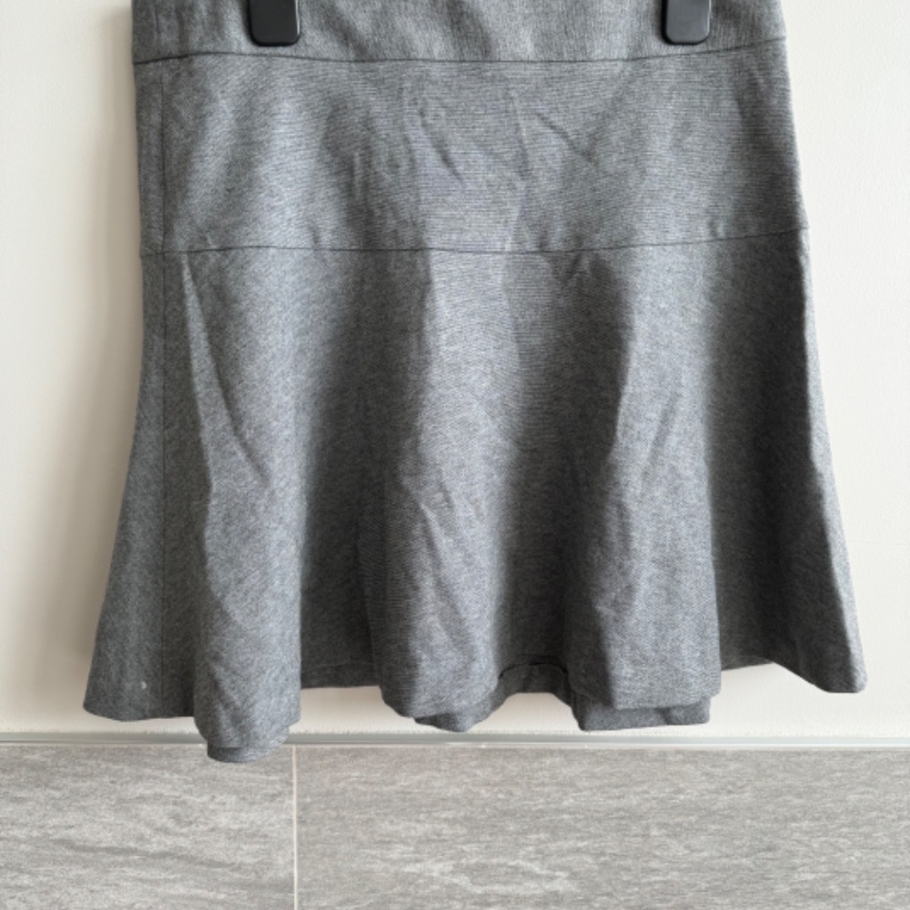 Banana Republic grey full mini skirt